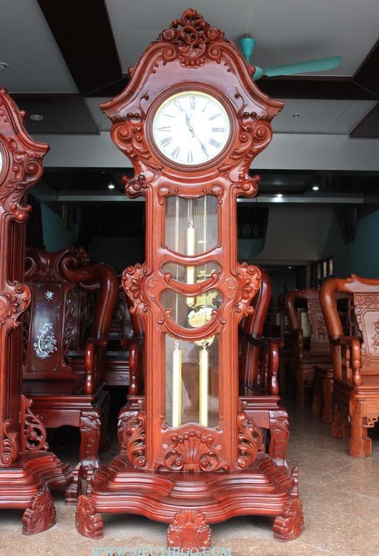 Đồng hồ tân cổ điển