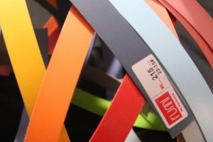 Nẹp chỉ nhựa PVC đơn sắc 214 (1x44)
